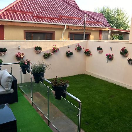 فندق Năvodariفي  Vila Naty المظهر الخارجي الصورة